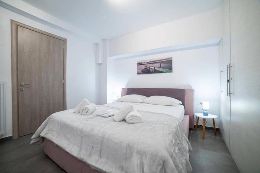 Brand New Aprt With Backyard In Lycabettus Hill ! Apartment Атина Екстериор снимка