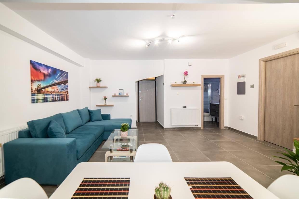 Brand New Aprt With Backyard In Lycabettus Hill ! Apartment Атина Екстериор снимка